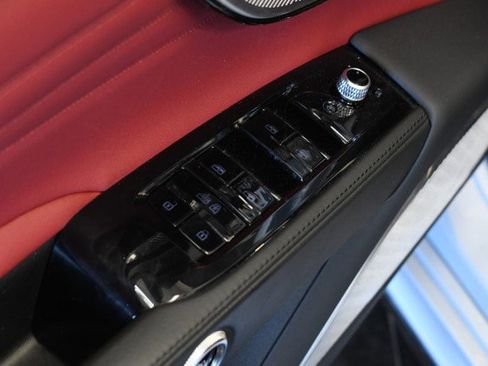 Used 2023 Maserati Grecale Modena AWD/4WD image 27