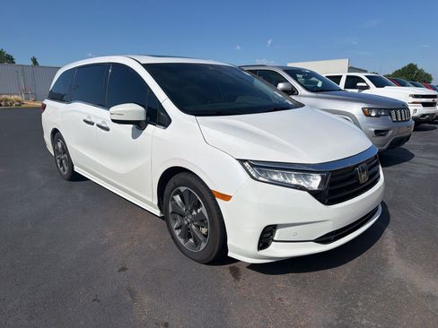 Used 2024 Honda Odyssey Elite image 1