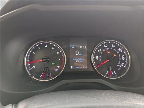 Used 2019 Toyota RAV4 XLE Premium image 14