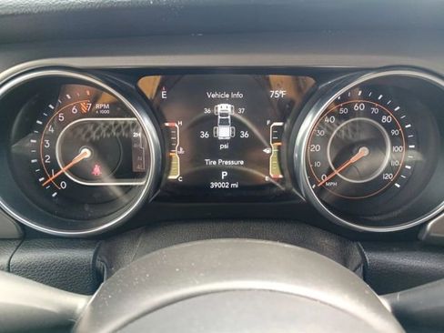 Used 2021 Jeep Gladiator Sport image 16