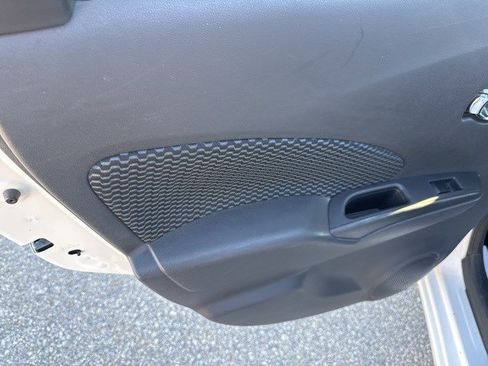 Used 2014 Nissan Versa Note SV w/ SL Package image 11