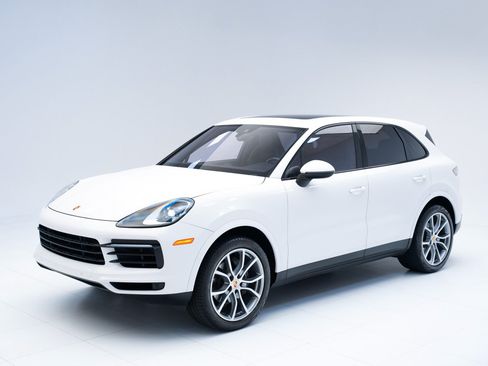 Certified 2020 Porsche Cayenne AWD/4WD image 1