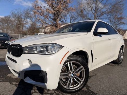 Used 2017 BMW X6 xDrive35i w/ M Sport Package image 2