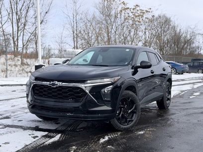 Used 2024 Chevrolet Trax LS w/ LS Convenience Package