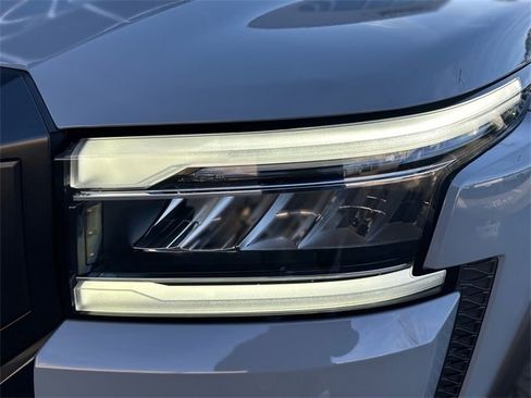 Used 2025 Nissan Frontier Pro-X w/ Pro Convenience Package image 9