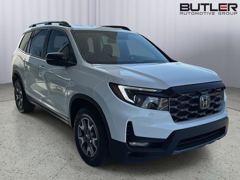Used 2023 Honda Passport TrailSport image 7