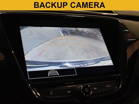 Used 2023 Chevrolet TrailBlazer LT w/ Convenience Package FWD image 5