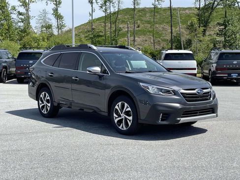 Used 2020 Subaru Outback Touring XT AWD/4WD image 1