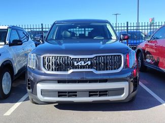 Used 2025 Kia Telluride LX video 2
