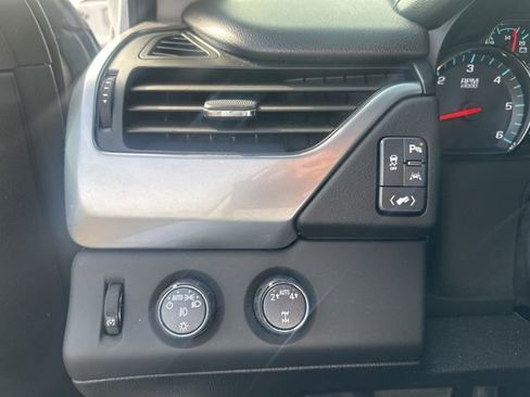 Used 2020 Chevrolet Tahoe LT image 30