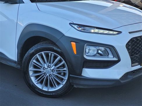 Used 2021 Hyundai Kona SEL image 3