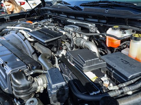 Used 2021 GMC Sierra 3500 Denali w/ Denali Black Diamond Edition image 24