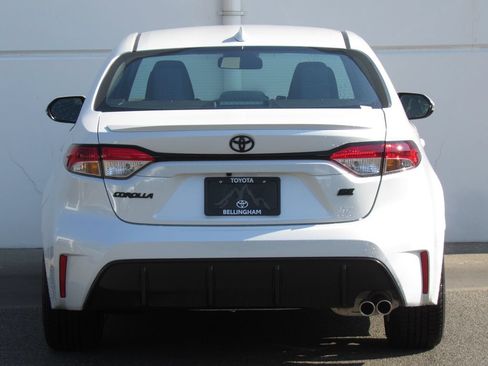 Certified 2026 Toyota Corolla SE FWD image 7