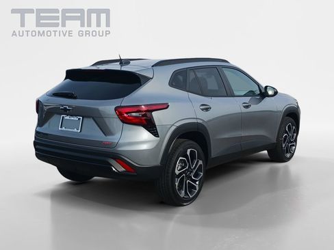 New 2026 Chevrolet Trax RS w/ Sunroof Package image 7