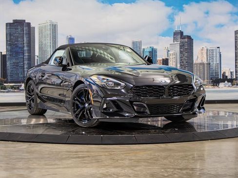 New 2026 BMW Z4 M40i w/ Shadowloine Package image 2