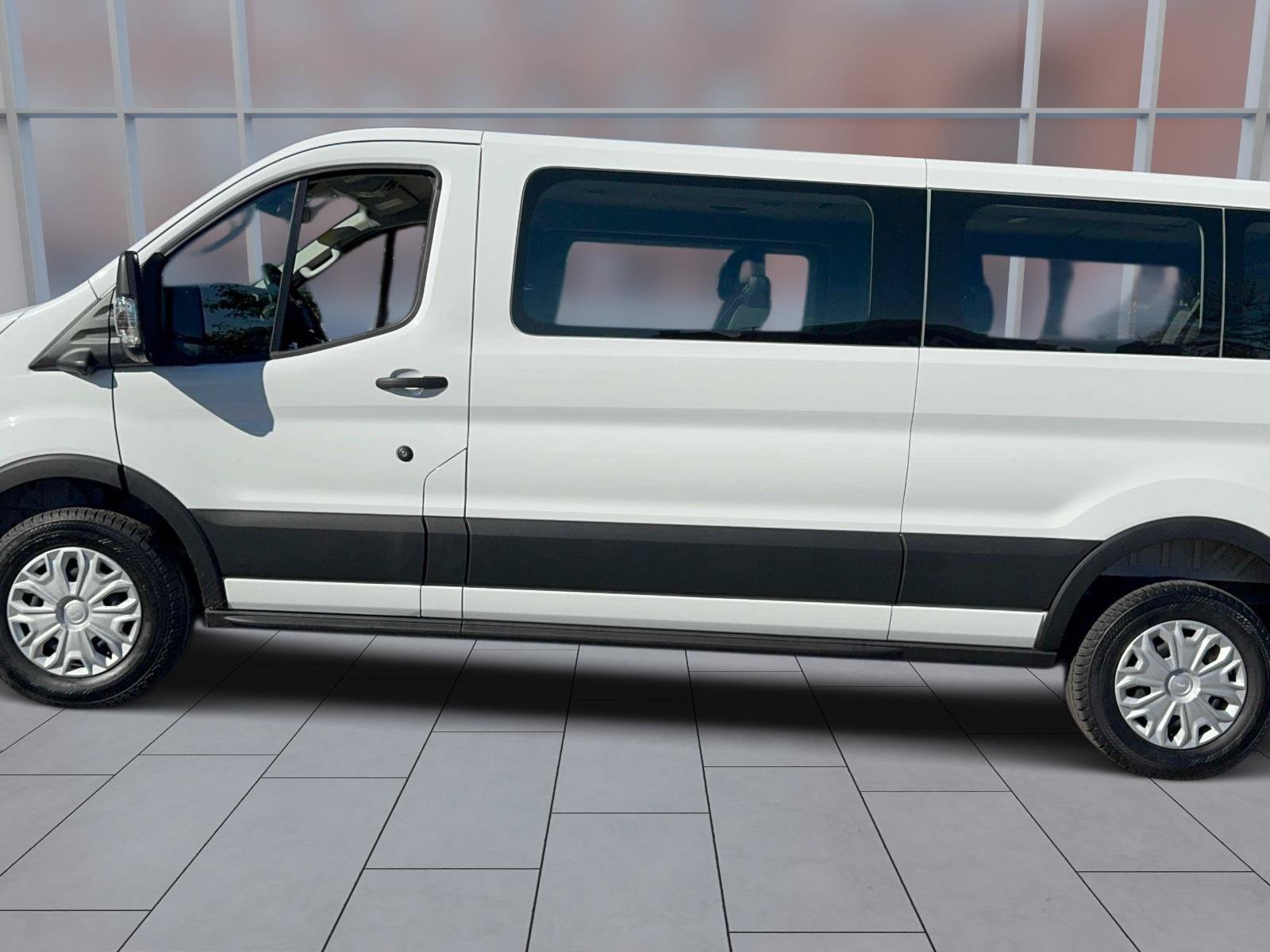 Used 2026 Ford Transit 350 XLT RWD image 3