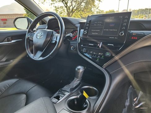 Used 2023 Toyota Camry XSE image 15