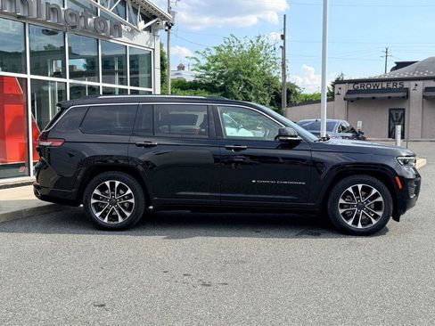 Used 2022 Jeep Grand Cherokee L Overland w/ Advanced Protech Group III AWD/4WD image 7