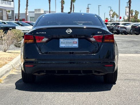Used 2024 Nissan Altima 2.5 SV FWD image 4