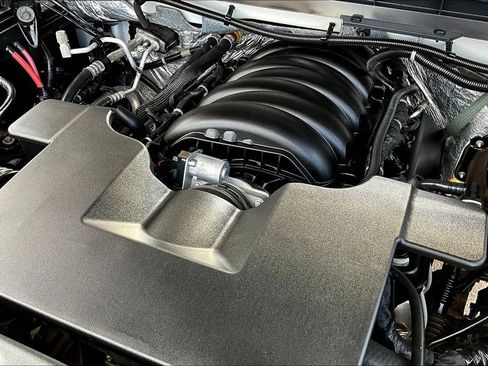 Used 2018 Chevrolet Silverado 1500 LTZ Z71 image 35