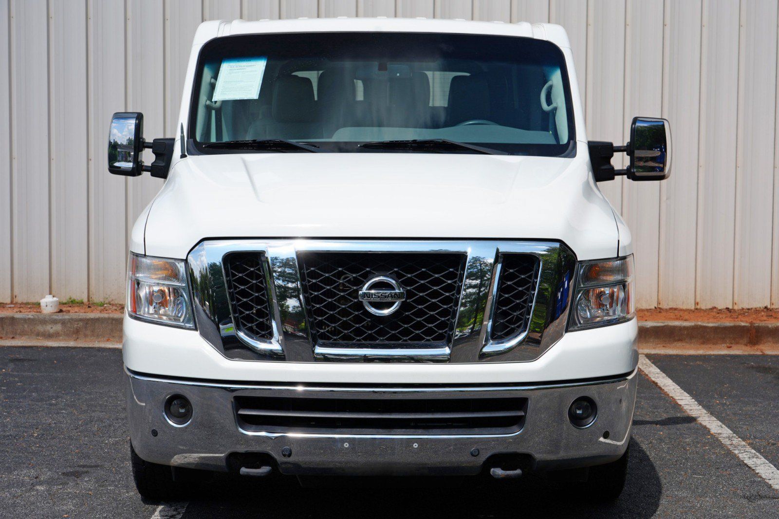 Used 2018 Nissan NV 3500 SL RWD image 38