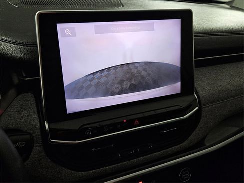 Used 2022 Jeep Compass Latitude image 13