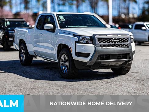 Certified 2025 Nissan Frontier SV image 5