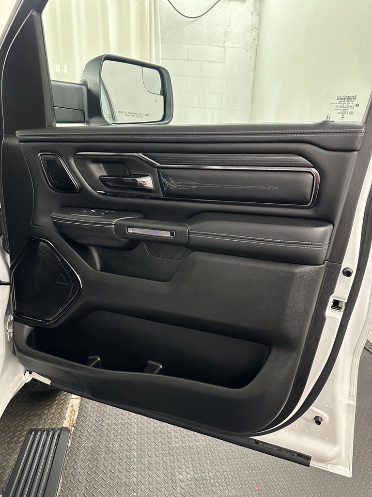 Used 2024 RAM 1500 Limited AWD/4WD image 37