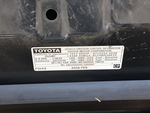 Used 2024 Toyota Camry SE FWD image 30
