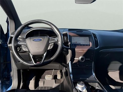 Used 2020 Ford Edge ST w/ Equipment Group 401A image 19