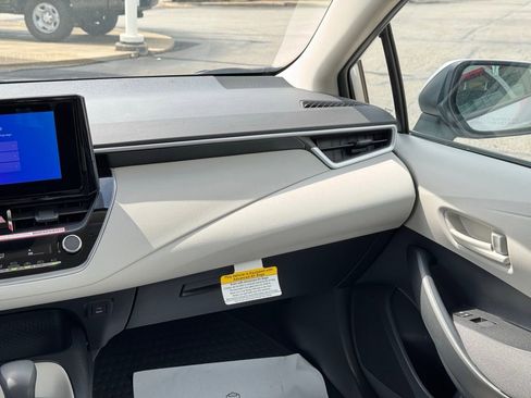 Certified 2026 Toyota Corolla LE image 39