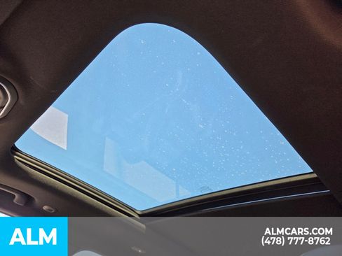 Used 2024 Jeep Grand Cherokee L Limited w/ Luxury Tech Group II image 19