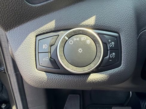 Used 2017 Ford Escape SE AWD/4WD image 17