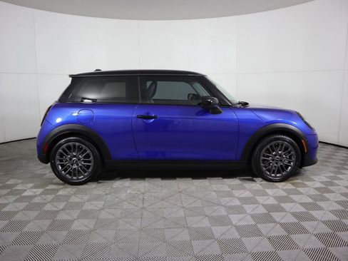 Certified 2025 MINI Cooper S image 4