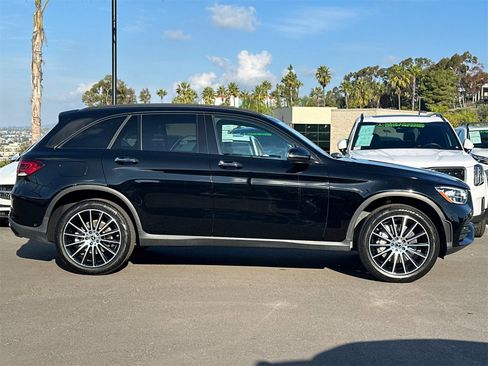 Certified 2022 Mercedes-Benz GLC 300 image 2
