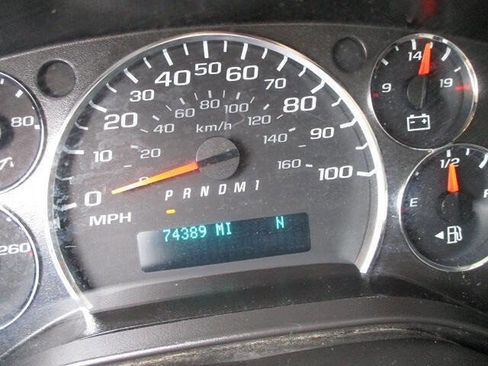 Used 2020 Chevrolet Express 2500 LS w/ Driver Convenience Package RWD image 16