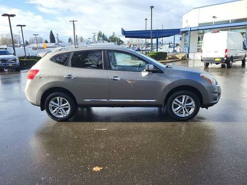 Used 2012 Nissan Rogue SV image 7