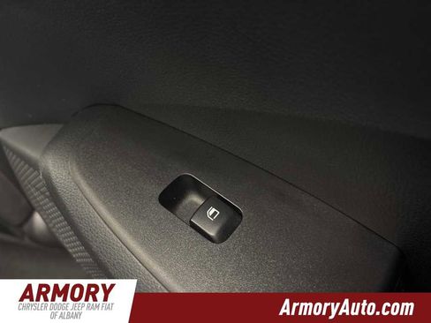 Used 2022 Kia Seltos S image 28