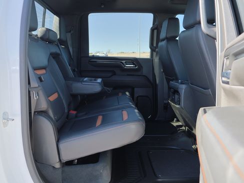 Used 2024 GMC Sierra 2500 AT4 w/ AT4 Premium Plus Package image 35