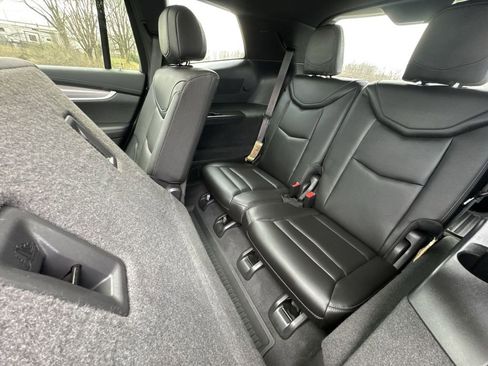 Used 2024 Cadillac XT6 Luxury w/ LPO, Floor Liner Package image 24
