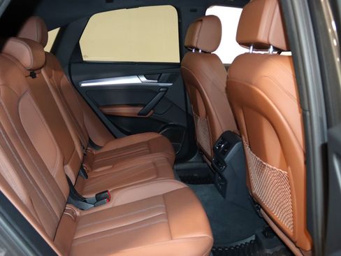 Used 2025 Audi Q5 Prestige AWD/4WD image 71