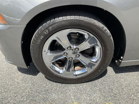 Used 2012 Dodge Charger SE w/ Sport Appearance Group RWD image 7