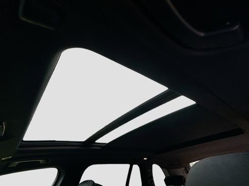 Used 2022 BMW X5 M50i w/ Premium Package image 20