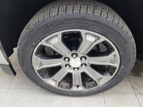 Used 2015 Chevrolet Silverado 1500 LTZ w/ LTZ Plus Package image 31