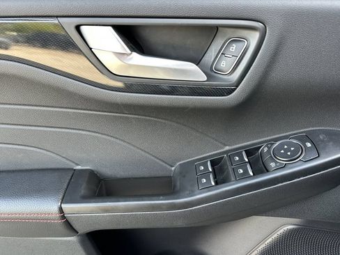 New 2025 Ford Escape ST-Line Select AWD/4WD image 8