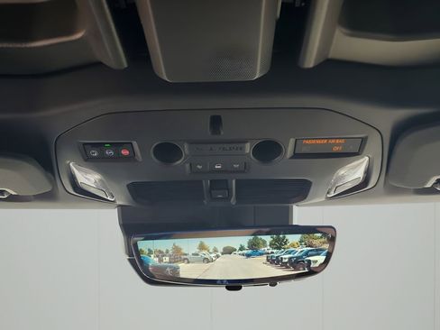 New 2026 GMC Hummer EV 4x4 Crew Cab image 39