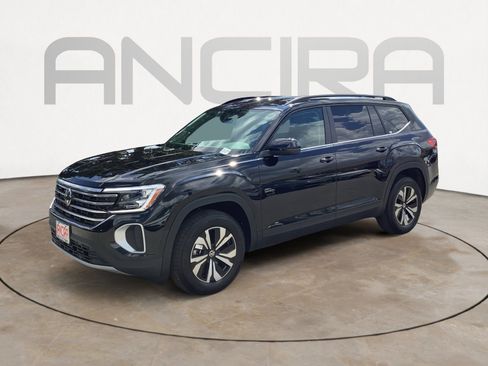 New 2026 Volkswagen Atlas SE image 4