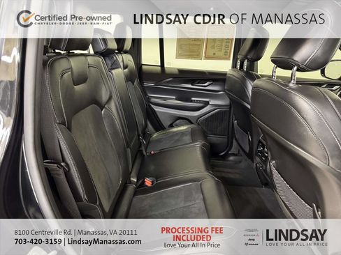 Certified 2025 Jeep Grand Cherokee Altitude AWD/4WD image 16
