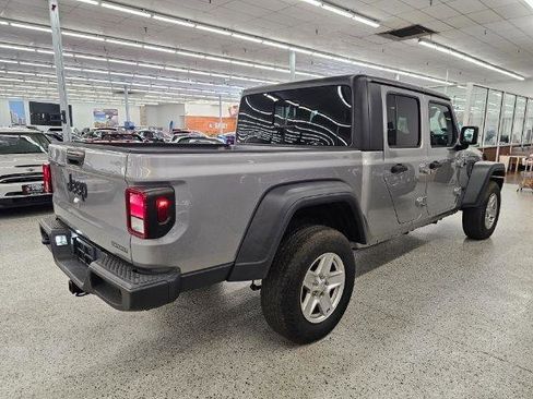 Used 2020 Jeep Gladiator Sport w/ Quick Order Package 24S AWD/4WD image 4