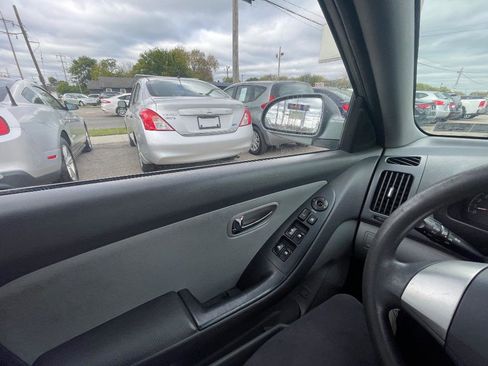 Used 2010 Hyundai Elantra GLS FWD image 13